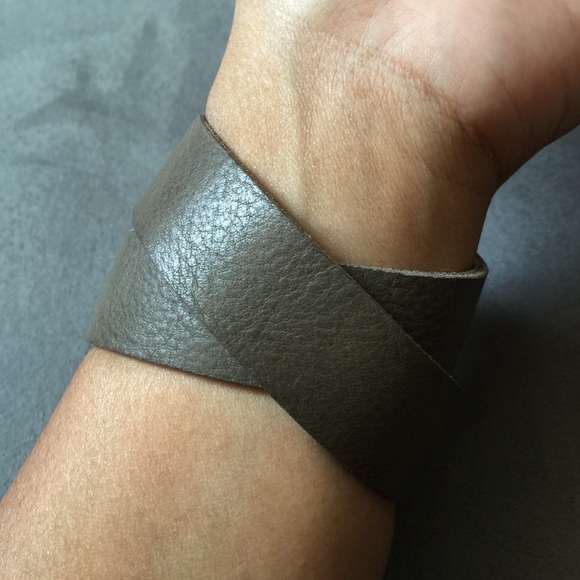 Leather Sylvan Park snap bracelet - Picture 3 of 4