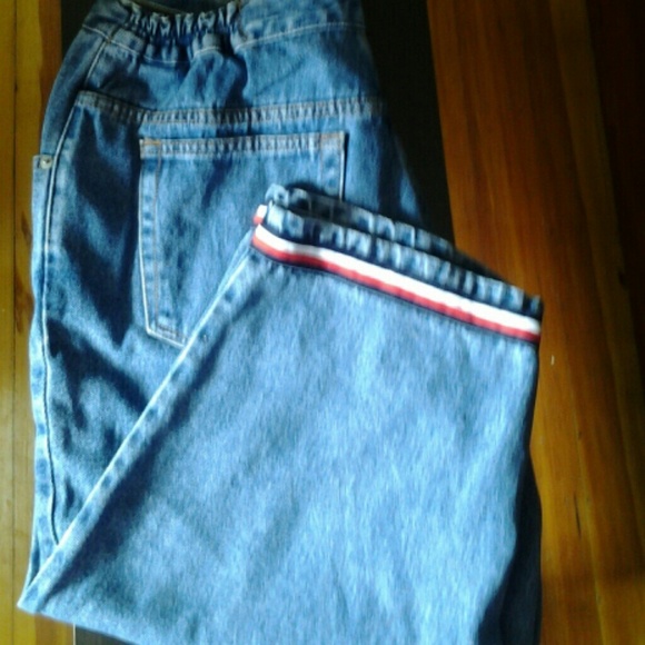 Casual Corner Annex Denim Capri sz14 embossed trim