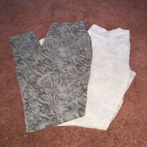 2 Pairs of Leggings