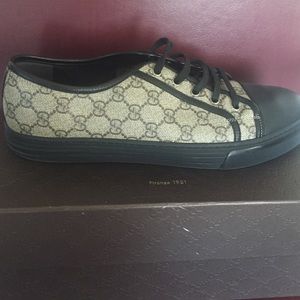 Gucci shoes