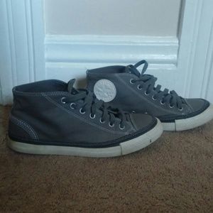 Grey converse