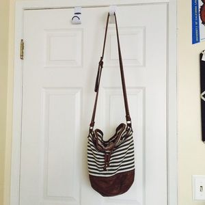 Bucket bag