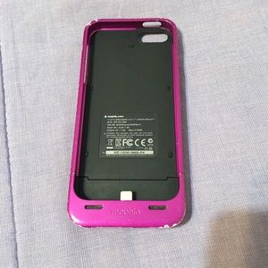 Pink mophie iPhone 5/5s charging case