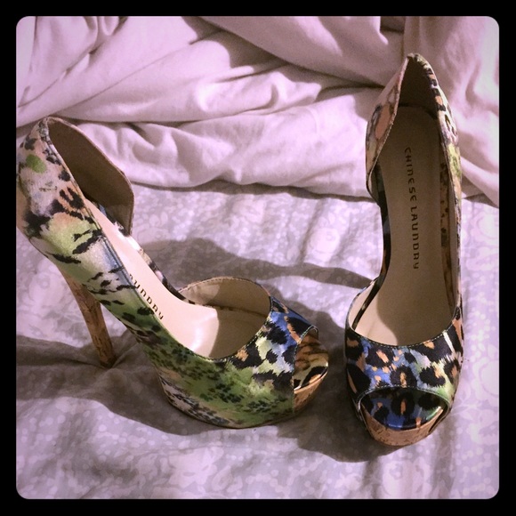 Chinese Laundry animal print heels 👠