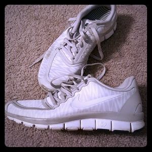 Nike chevron sneakers