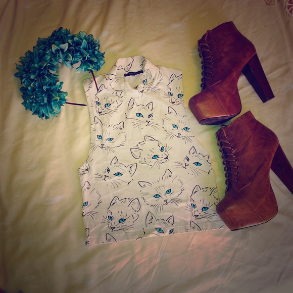 FLASH SALE Cat Crop Top