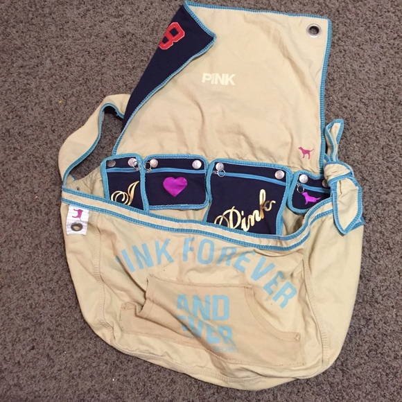 VS Pink huge weekender/duffle bag - Picture 2 of 2