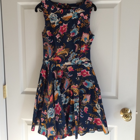 SOLD in bundle. Modcloth dress. Worn once - Picture 2 of 3