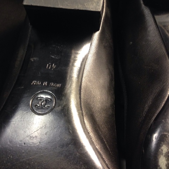 $OLD Chanel Shoes. SOLD - Picture 3 of 4