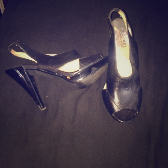 Black leather mk heels