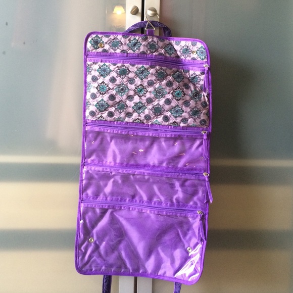 Jewelry/makeup case