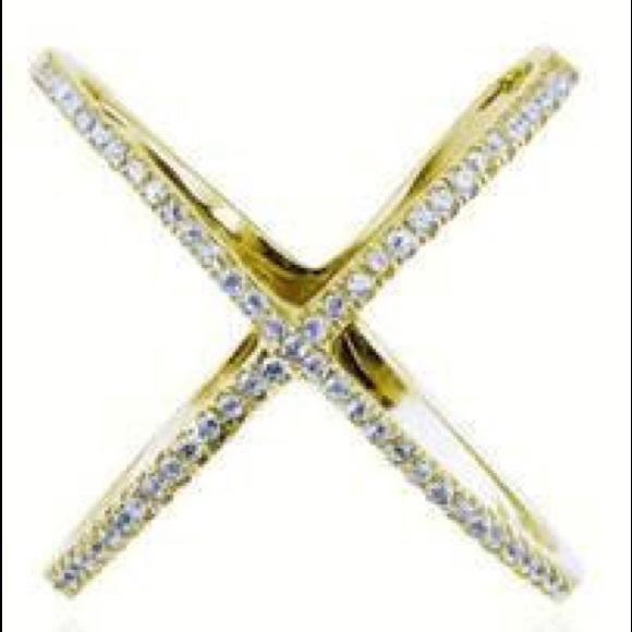 Criss-Cross Ring