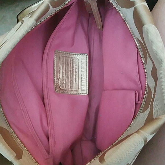 Authentic Coach Purse - Picture 3 of 4