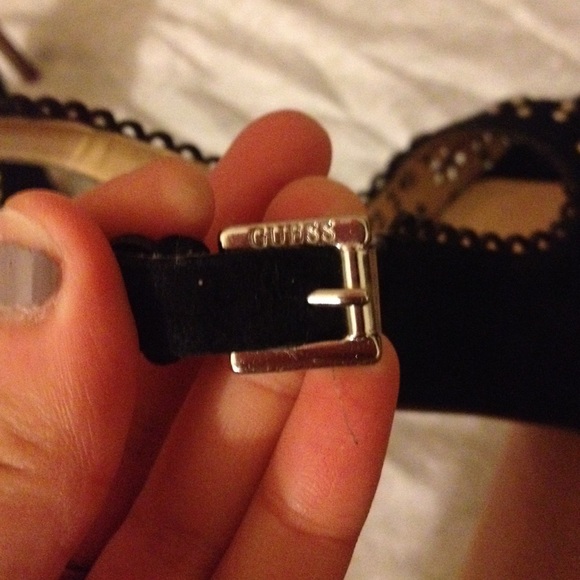 GUESS HEELS!❤️ - Picture 2 of 2
