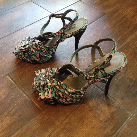 Steve Madden Luxe pumps - Picture 3 of 3