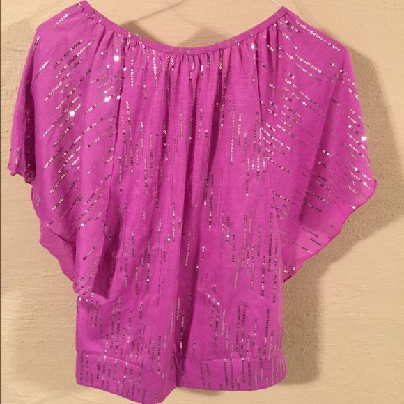 I'm selling a brand new blouse size L 14