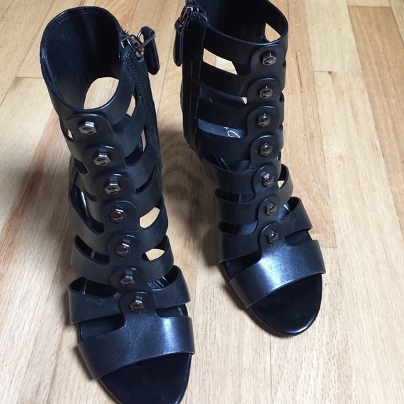 Kenneth Cole Shoes - Kenneth Cole black gladiator heels cage sz 6