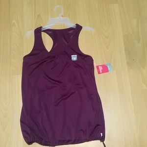 a semi-fitten Workout shirt