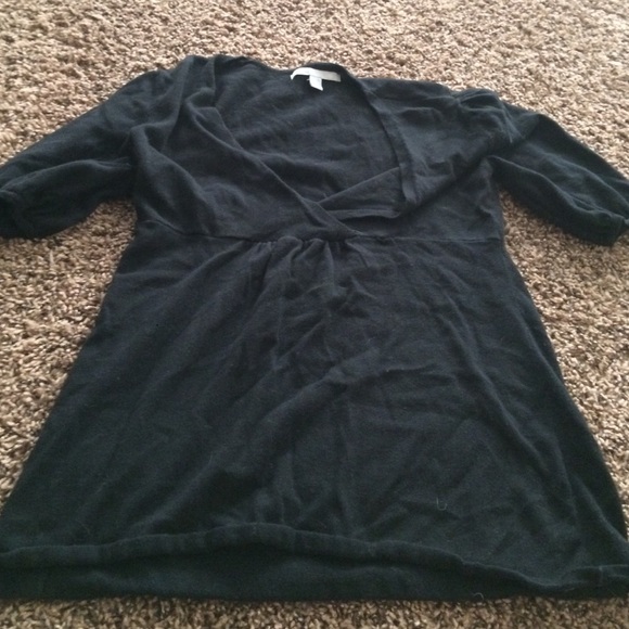 Black 3/4 sleeve sweater