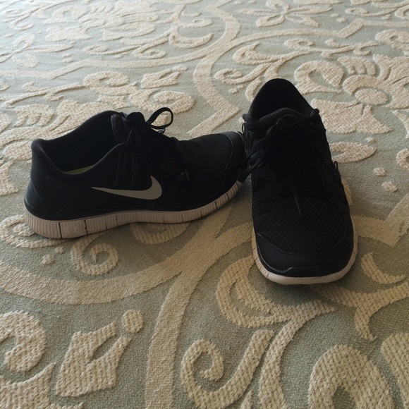 Nike free run shoes NO TRADE - Picture 3 of 4