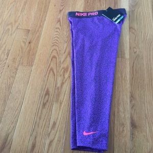 NWT RARE purple Nike leggings