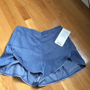 Lululemon Wake & Flow Short