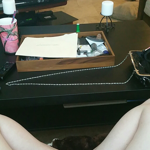 Black and silver sequenced clutch - Picture 3 of 3