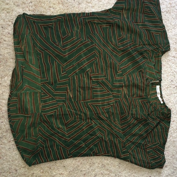 Green/brown top