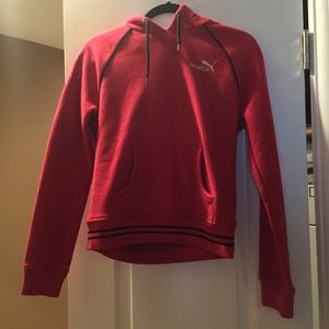 PUMA 70s favorite hooded sweater American beauty