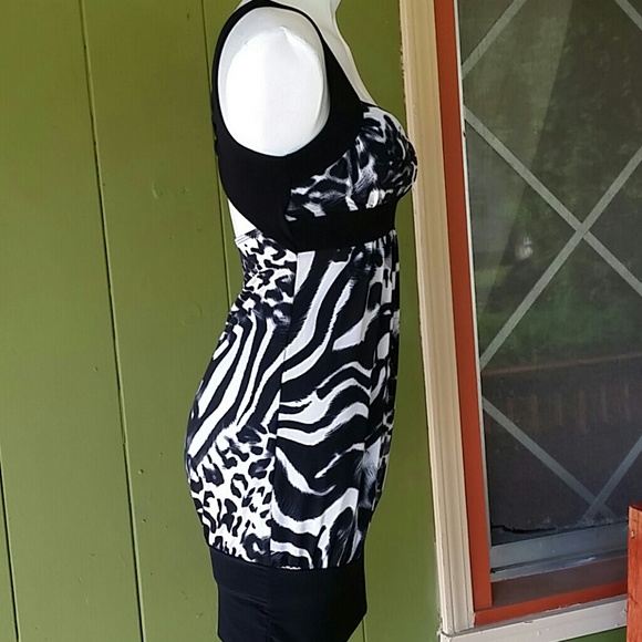 Beautiful Zebra Top - Picture 2 of 4