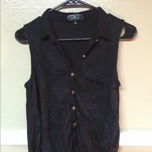 Collar Neck, laced tank top with gold buttons