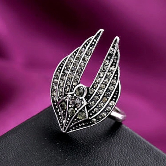 Jewelry - Art Deco Wing Ring