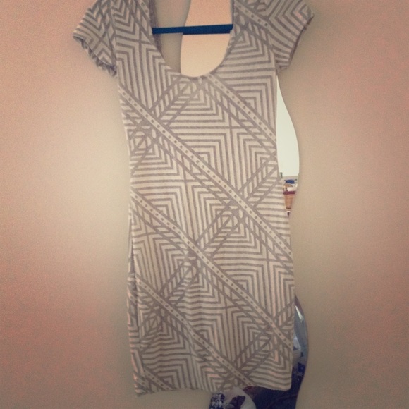 White&grey short sleeve dress