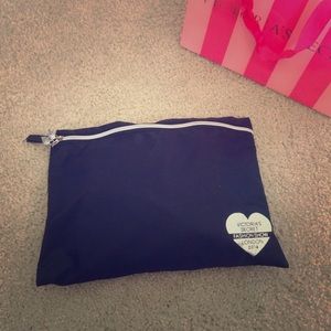VS tote