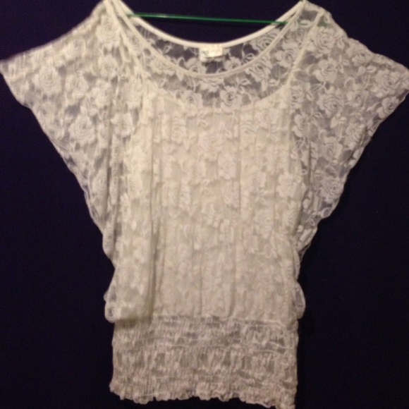New mode USA Tops - White see through top with Cami