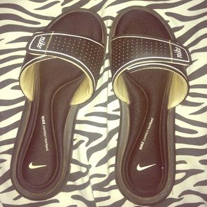 Nike Comfort Slides