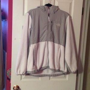 White and gray north face jacket 💥MARK DOWN💥
