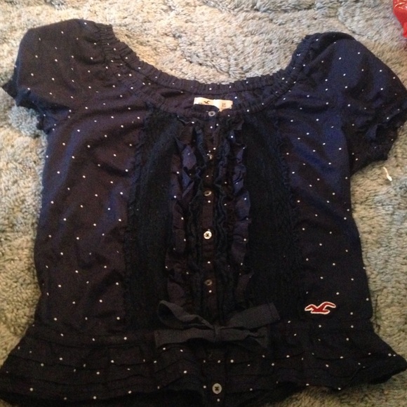 Hollister top