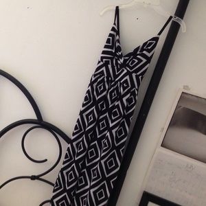 Long dress black and white