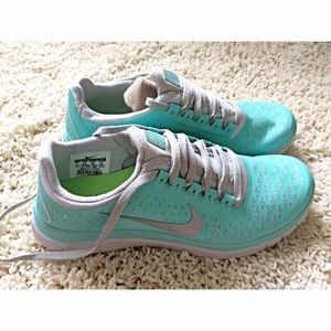 On Hold - 🎀Tiffany blue Nike free run shoes