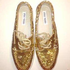 Gold sparkly boat shoes!