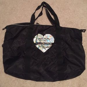 Victoria's Secret Fashion Show Bag & Snap in Pouch