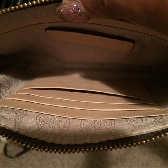 Michael Kors Wristlet - Picture 2 of 4