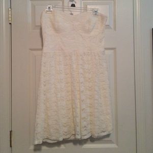White lace dress
