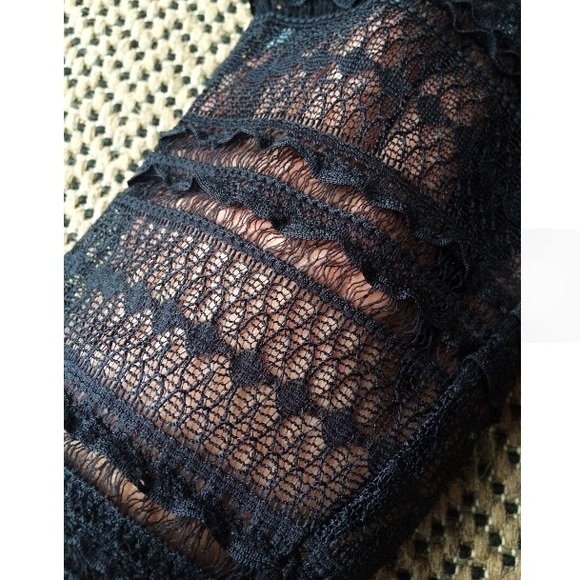 Black crocheted body con dress - Picture 2 of 4