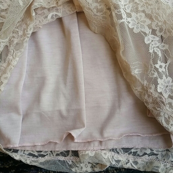 Blush Lace Dress - Picture 2 of 3