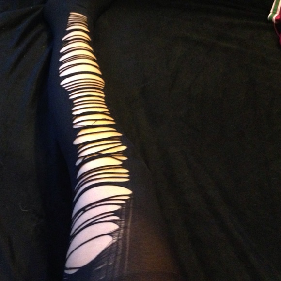 Slashed Tights - Picture 2 of 2