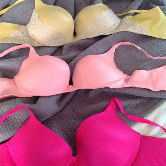 Victoria's Secret increadable bras