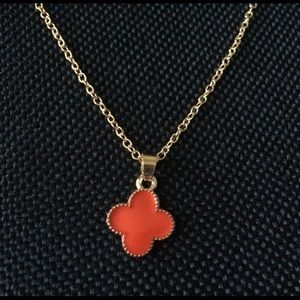 Pretty clover Pendant chain necklace