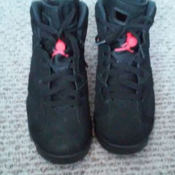 Jordan 6s - Picture 2 of 3